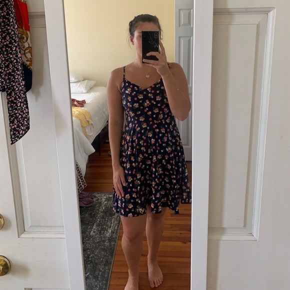 GAP Navy and Floral Printed Dress - Picture 3 of 4